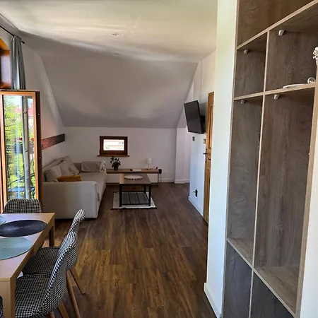 Zeromskiego 8 * Ustka