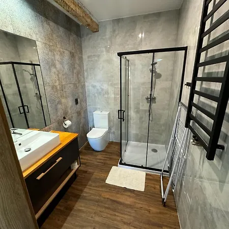 Zeromskiego 8