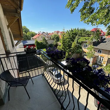 Zeromskiego 8 *